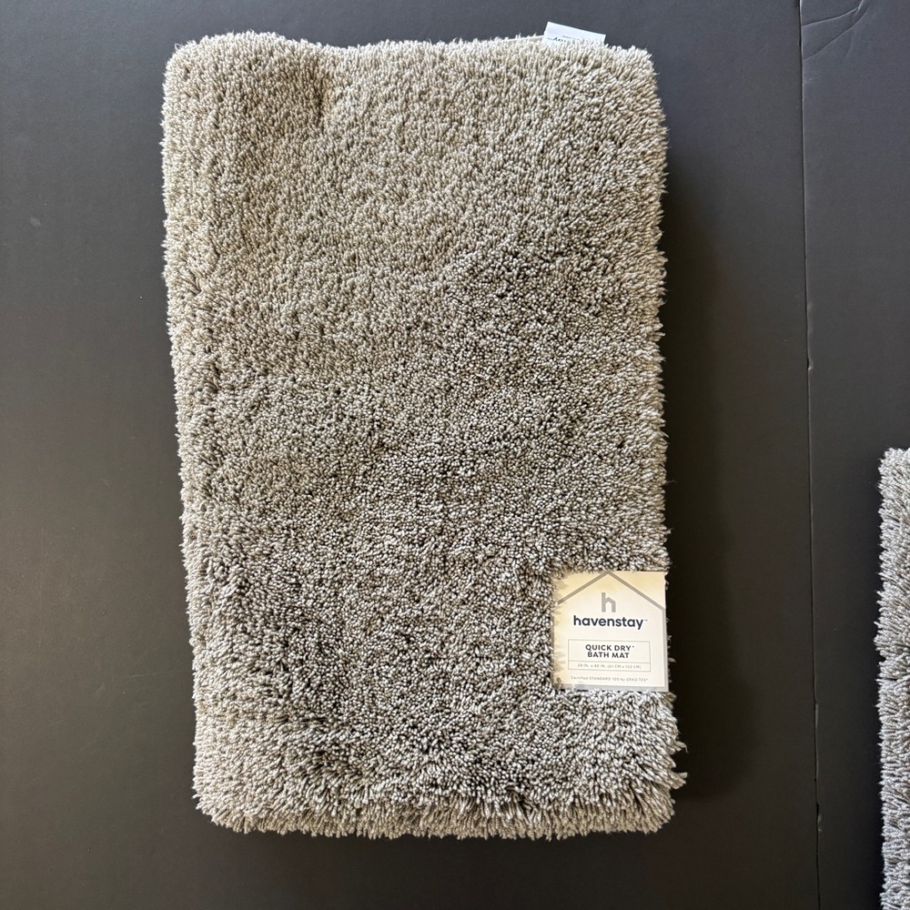 Havenstay Plush Quick-Dry Bath Mat in Light Gray